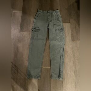 American Eagle Outfitters Women’s Cargo Pants in Dark Green
